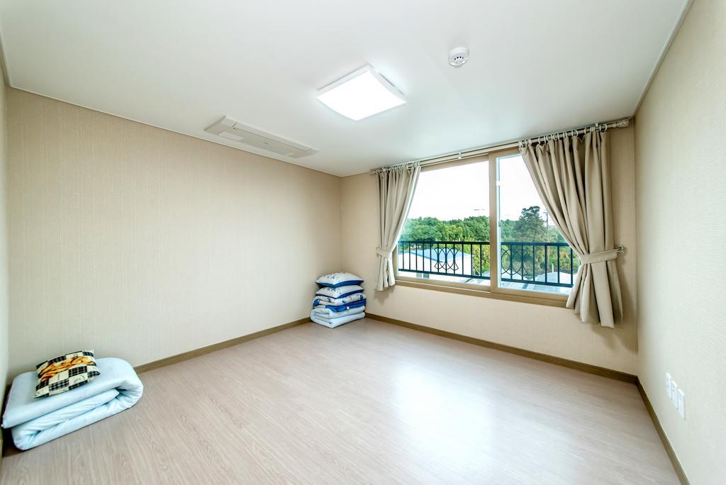 Dorami Pension Согвипхо Экстерьер фото